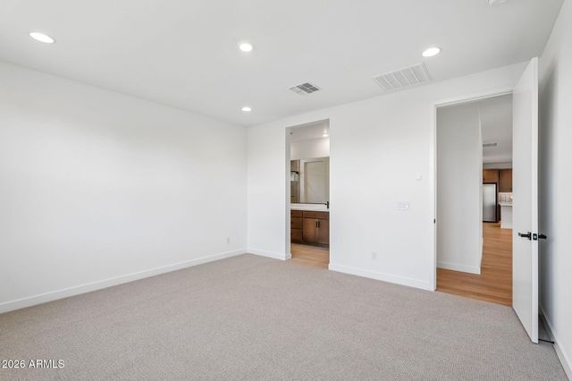 7953 W LOMA Lane, Peoria, AZ 85345