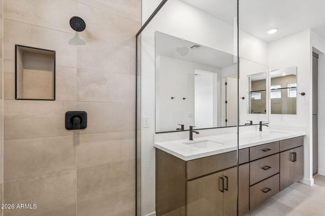 7953 W LOMA Lane, Peoria, AZ 85345