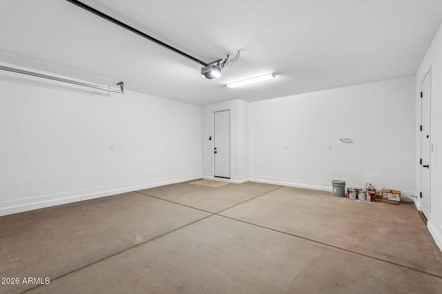 7953 W LOMA Lane, Peoria, AZ 85345