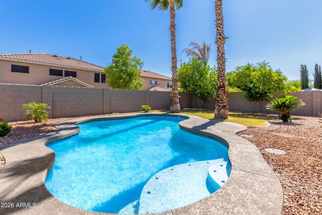 3219 W Molly Lane, Phoenix, AZ 85083