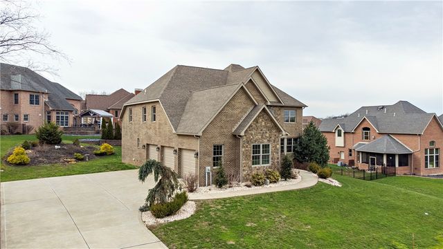 1010 Country Club Drive, Penn Twp, PA 15644