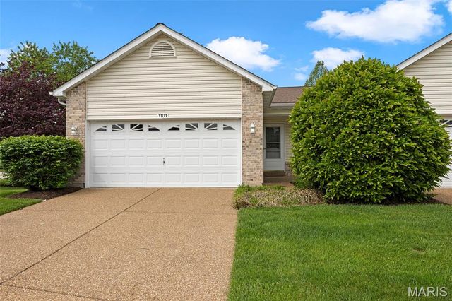 1101 Silo Bend Drive 349B, Wentzville, MO 63385