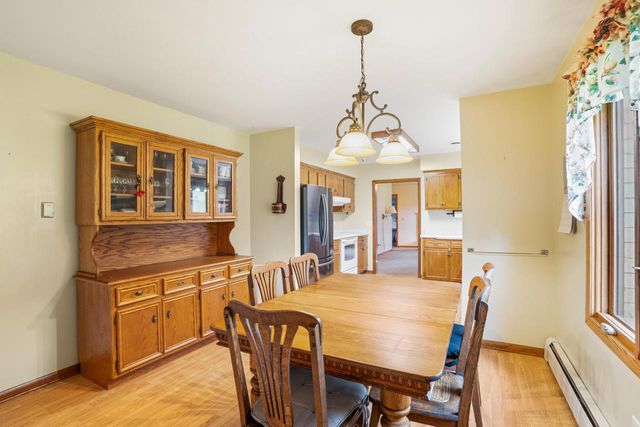 N3W27282 Arrowhead TRAIL, Waukesha, WI 53188