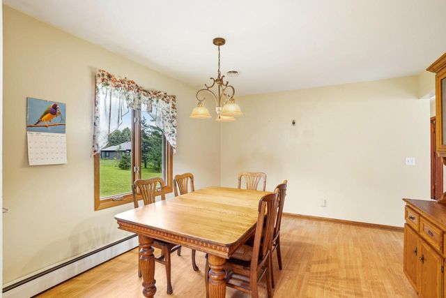 N3W27282 Arrowhead TRAIL, Waukesha, WI 53188