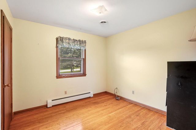 N3W27282 Arrowhead TRAIL, Waukesha, WI 53188
