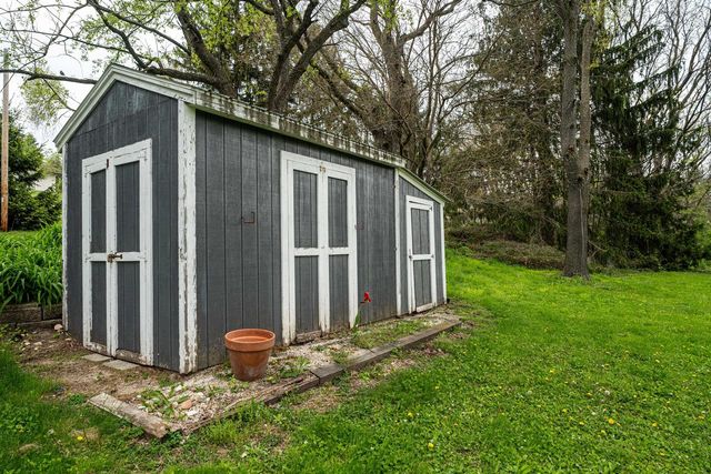 N3W27282 Arrowhead TRAIL, Waukesha, WI 53188