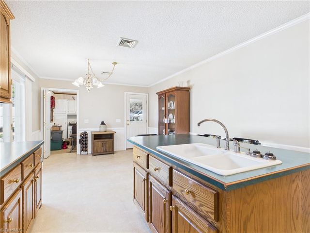 4804 Old Lexington Road, Asheboro, NC 27205