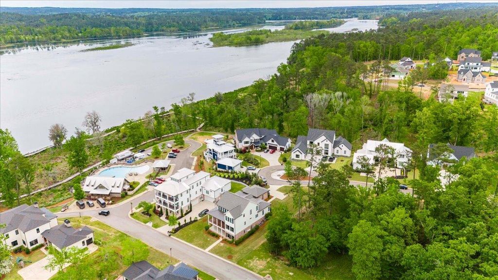 Image 68 of property listing at 612 Whimbrel Court, Evans, GA 30809