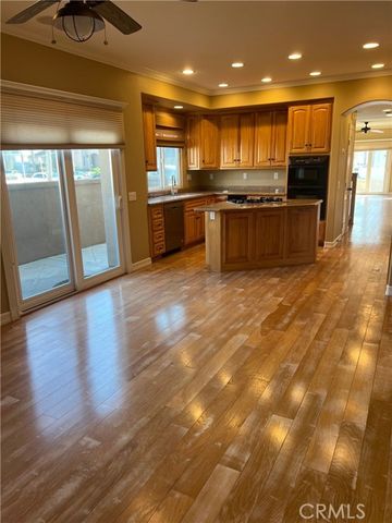 121 21st, Huntington Beach, CA 92648