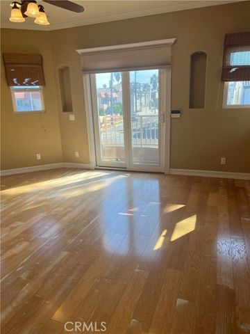 121 21st, Huntington Beach, CA 92648