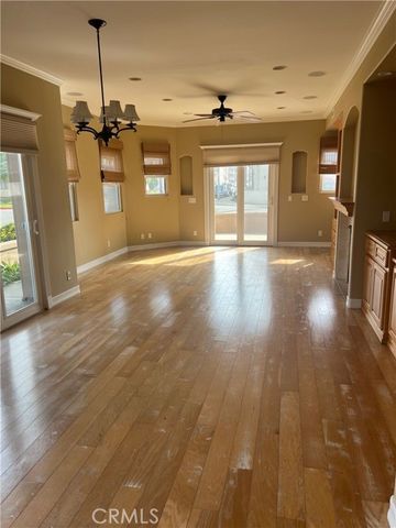 121 21st, Huntington Beach, CA 92648