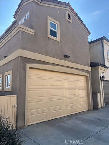 121 21st, Huntington Beach, CA 92648