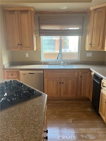 121 21st, Huntington Beach, CA 92648