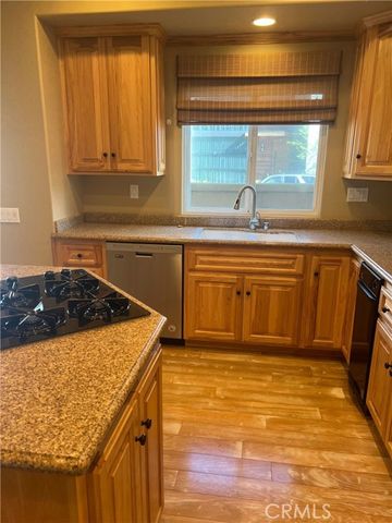 121 21st, Huntington Beach, CA 92648