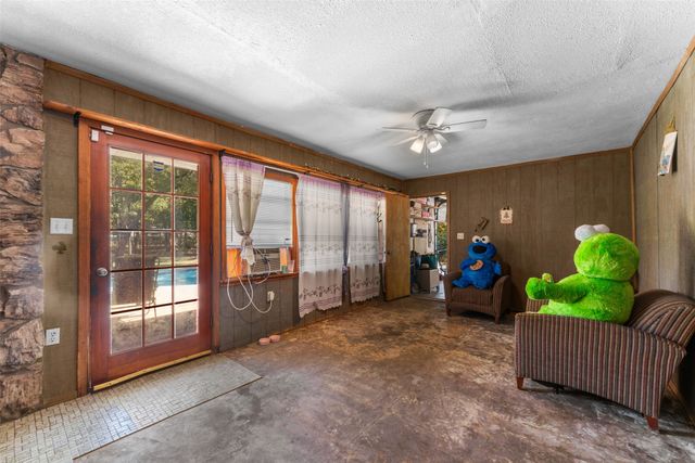 1301 County Road 2405, Kemp, TX 75143