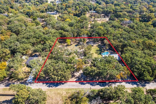 1301 County Road 2405, Kemp, TX 75143