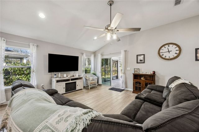 203 Chinquapin Drive, St Marys, GA 31558