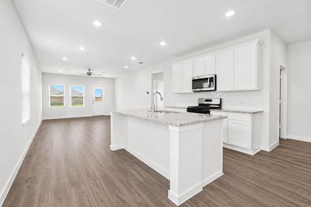 8131 Arrowroot Lane, Magnolia, TX 77354