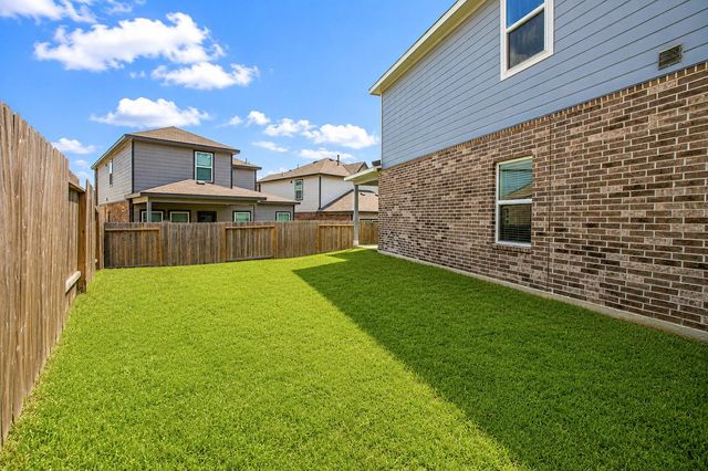 8131 Arrowroot Lane, Magnolia, TX 77354