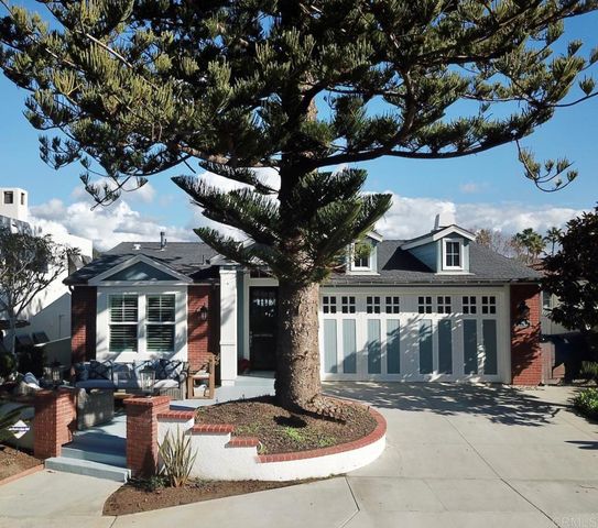 212 N Helix Avenue, Solana Beach, CA 92075