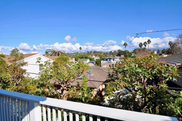 212 N Helix Avenue, Solana Beach, CA 92075
