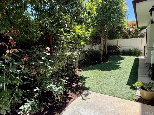 212 N Helix Avenue, Solana Beach, CA 92075