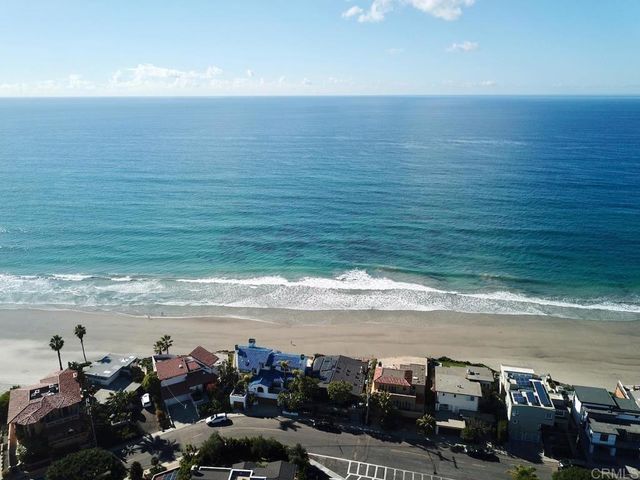 212 N Helix Avenue, Solana Beach, CA 92075