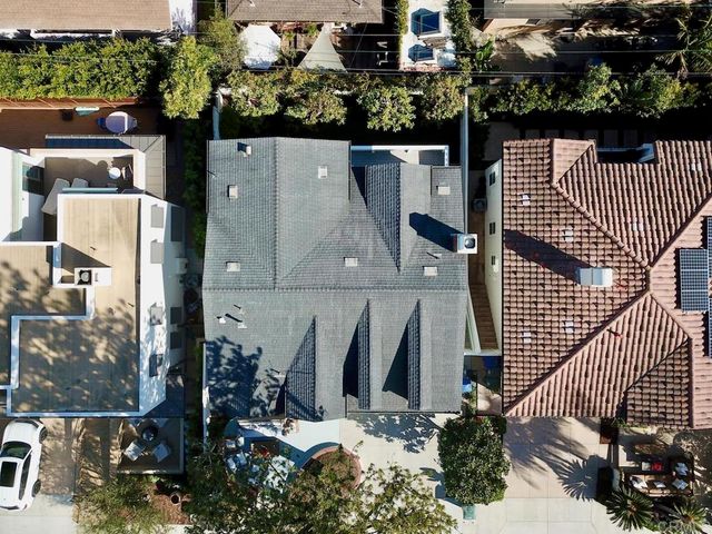 212 N Helix Avenue, Solana Beach, CA 92075
