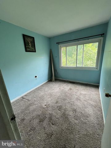 4613 6TH ST SE, Washington, DC 20032