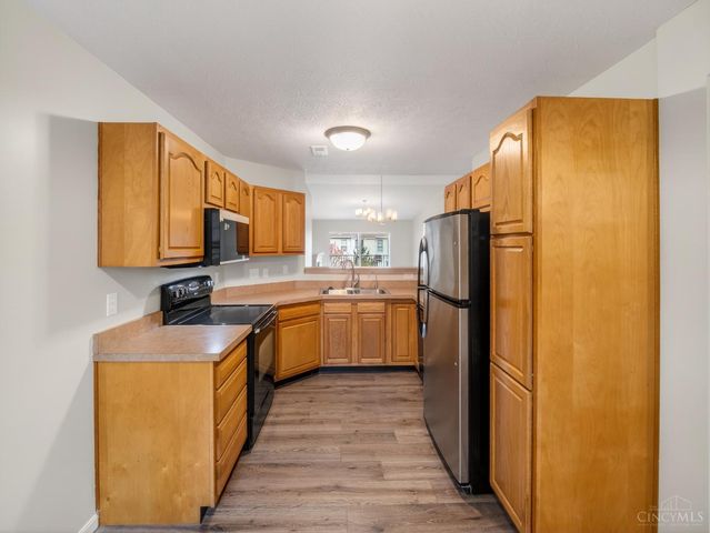 7260 English Drive, Newtown, OH 45244