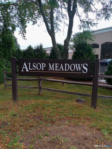 6 River Mead 6, Avon, CT 06001