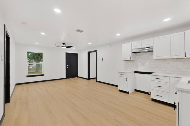 2518 Larry Drive, Dallas, TX 75228
