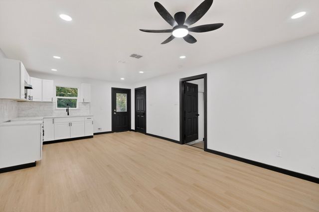 2518 Larry Drive, Dallas, TX 75228