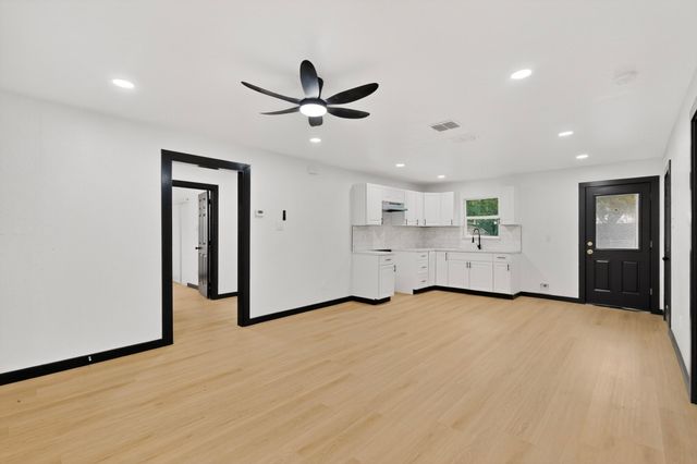 2518 Larry Drive, Dallas, TX 75228
