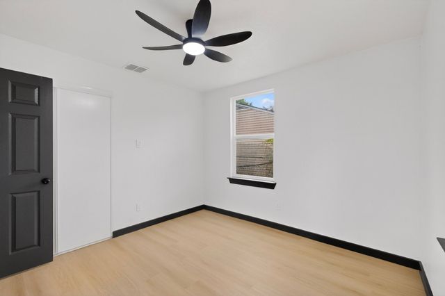 2518 Larry Drive, Dallas, TX 75228