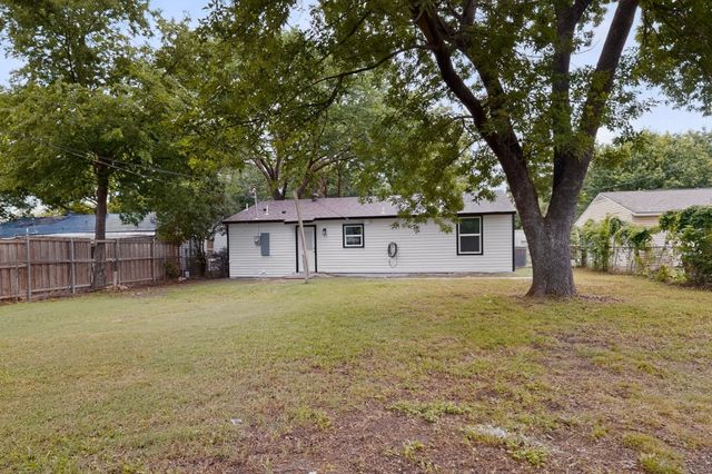 2518 Larry Drive, Dallas, TX 75228
