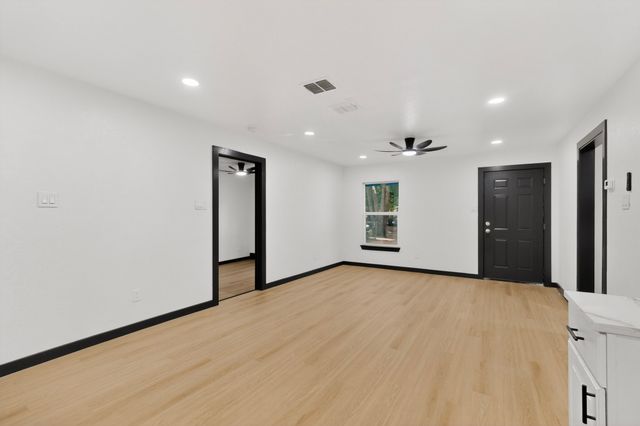 2518 Larry Drive, Dallas, TX 75228
