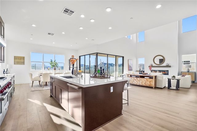 27392 Dialogue Way, Valencia, CA 91381