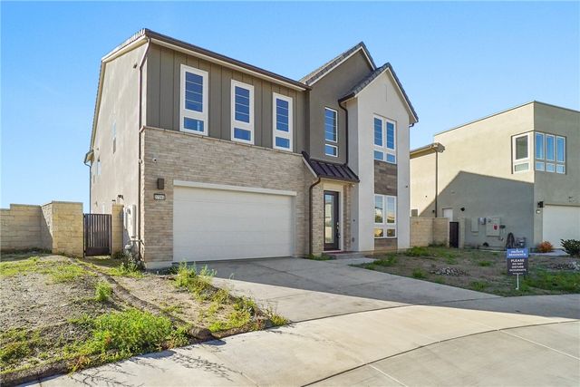 27392 Dialogue Way, Valencia, CA 91381