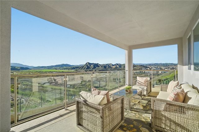 27392 Dialogue Way, Valencia, CA 91381