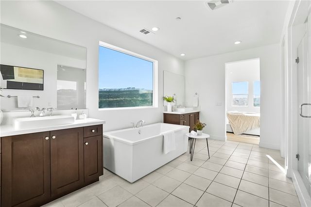 27392 Dialogue Way, Valencia, CA 91381