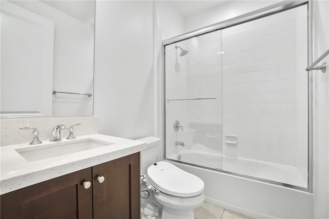 27392 Dialogue Way, Valencia, CA 91381