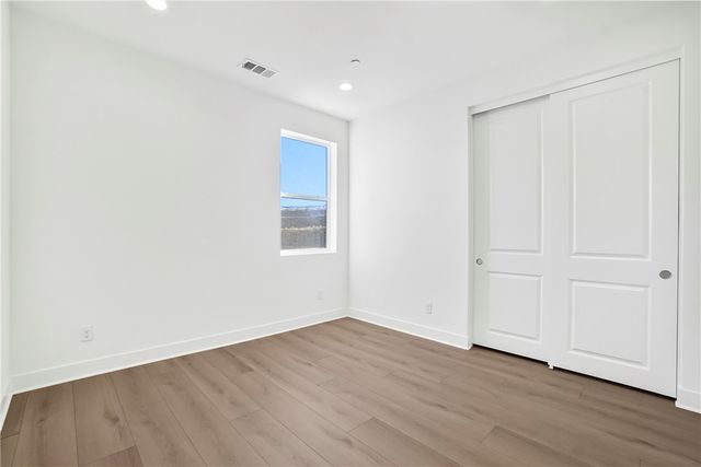 27392 Dialogue Way, Valencia, CA 91381