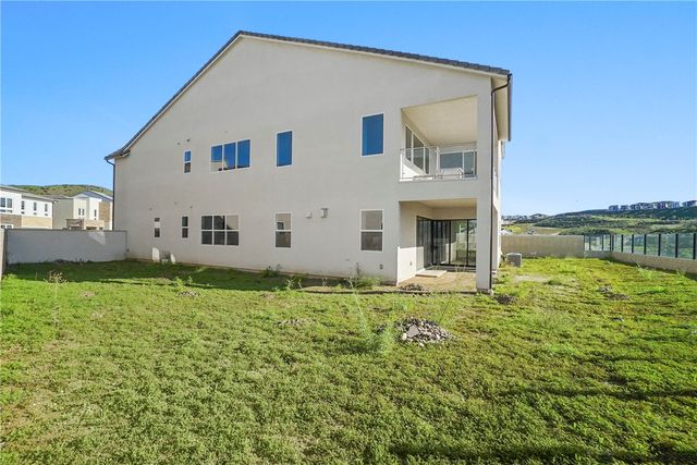 27392 Dialogue Way, Valencia, CA 91381