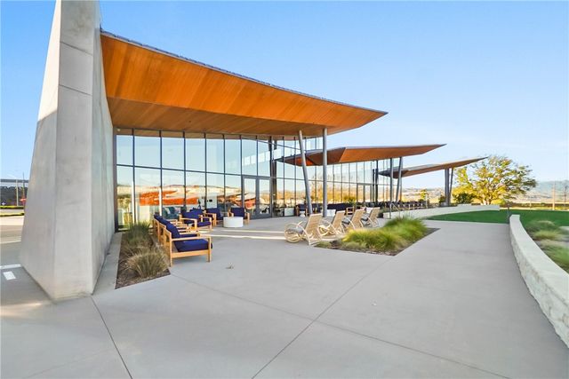 27392 Dialogue Way, Valencia, CA 91381