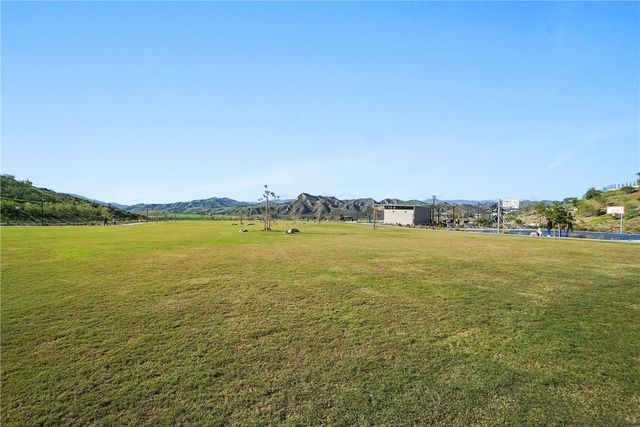 27392 Dialogue Way, Valencia, CA 91381