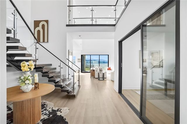 27392 Dialogue Way, Valencia, CA 91381