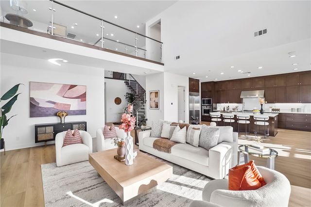 27392 Dialogue Way, Valencia, CA 91381