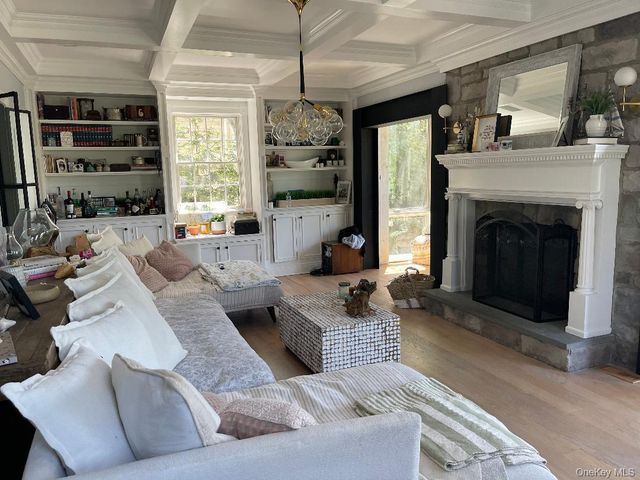 88 Dutchess Boulevard, Atlantic Beach, NY 11509