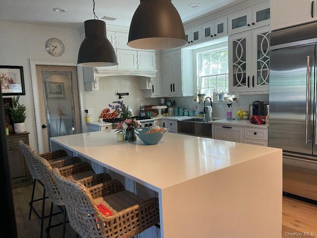 88 Dutchess Boulevard, Atlantic Beach, NY 11509